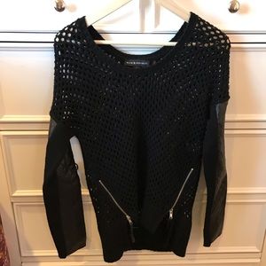 ROCK AND REPUBLIC Top